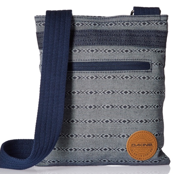 Dakine Canvas Dive Cross Body Bag NWT - Picture 2 of 10